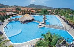 Margarita - Piscina Costa Caribe Beach Hotel & Resort